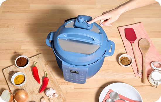 Multicooker cu 7 funcții într-un singur aparat