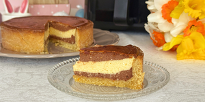 Pască cu ciocolată și blat crocant de migdale, fără gluten