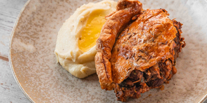 Plăcintă cu miel, năut și harissa