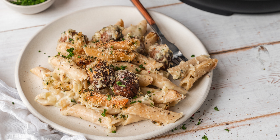 Paste suedeze cu chifteluțe