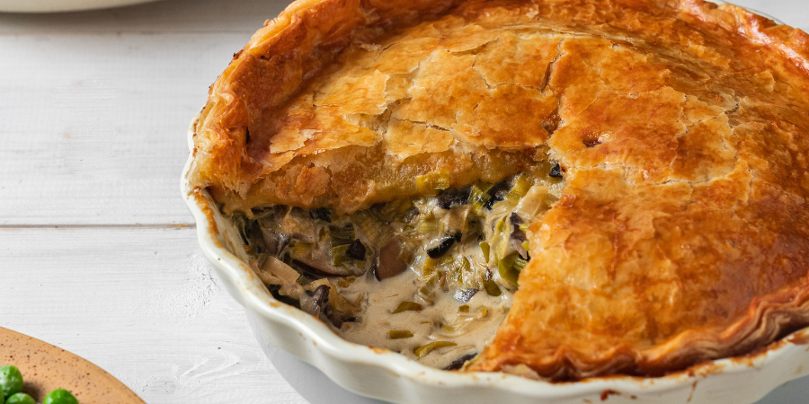 Plăcintă vegană cu praz și ciuperci