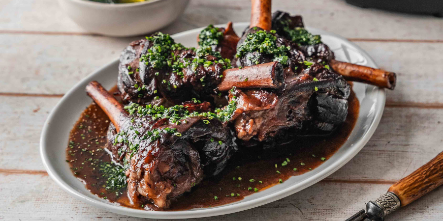 Rasol de miel gătit lent cu gremolata