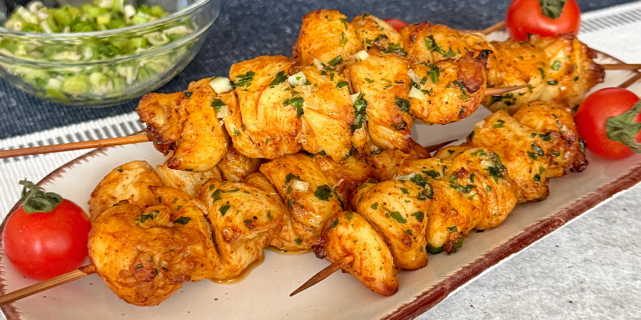 Frigărui de pui la airfryer, fragede și suculente
